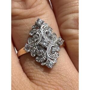 18k 750 Solid white Gold beautifully designed ring from France size 7 new